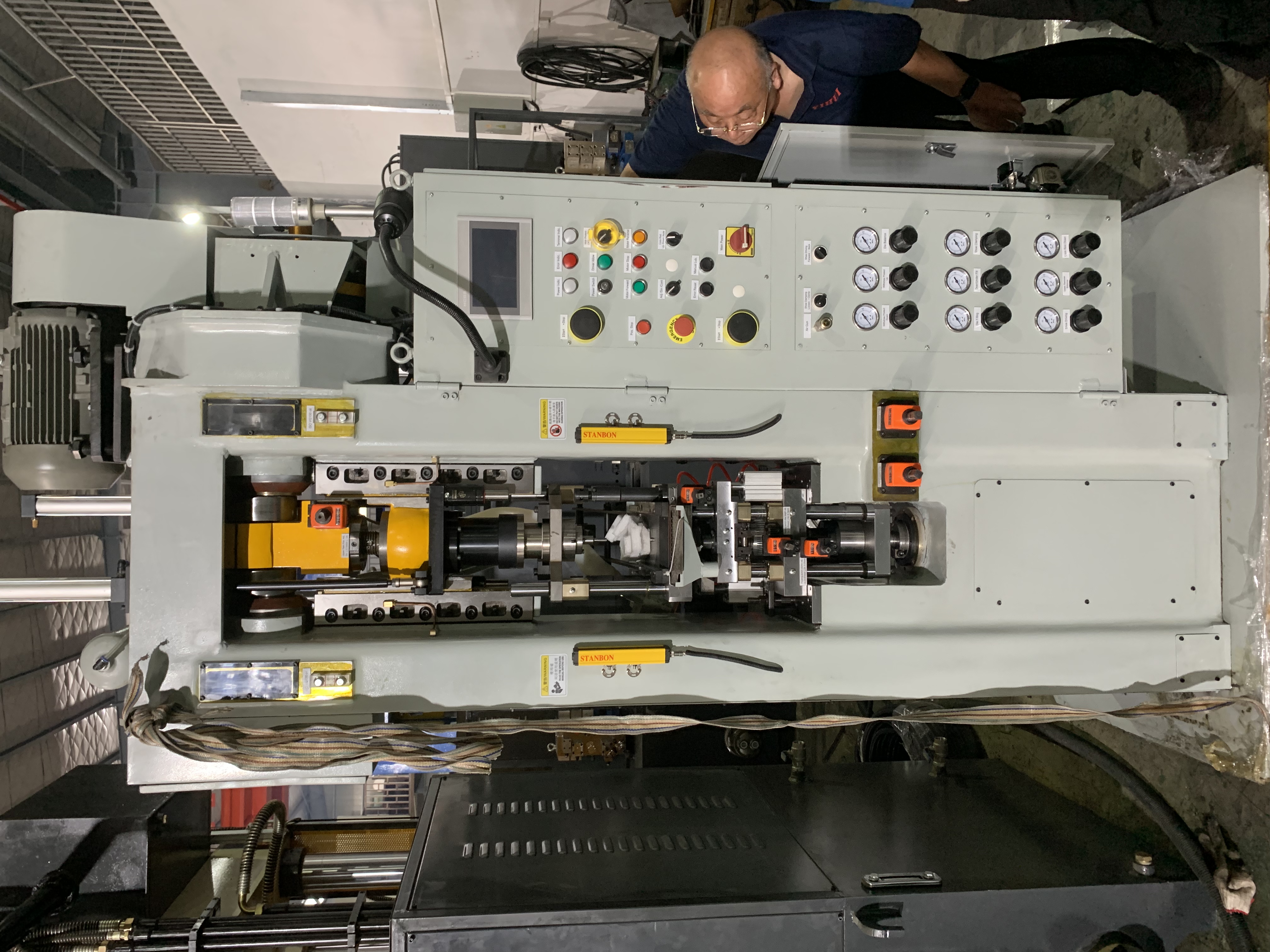 YIHUI Mechanical powder compacting press